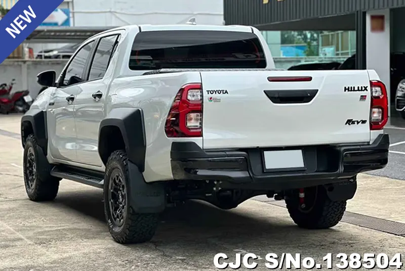 Toyota Hilux in White for Sale Image 1