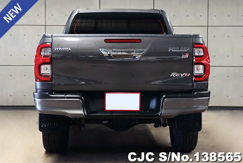 Toyota Hilux in Gray for Sale Image 3