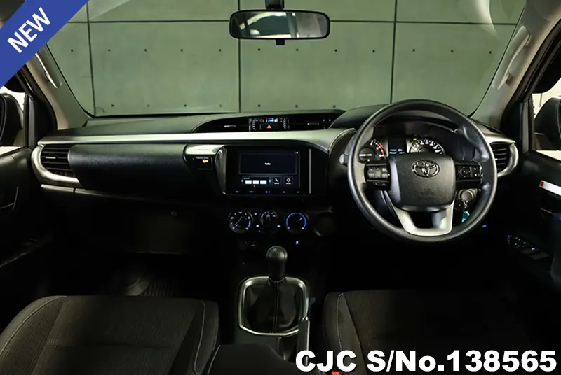 Toyota Hilux in Gray for Sale Image 5