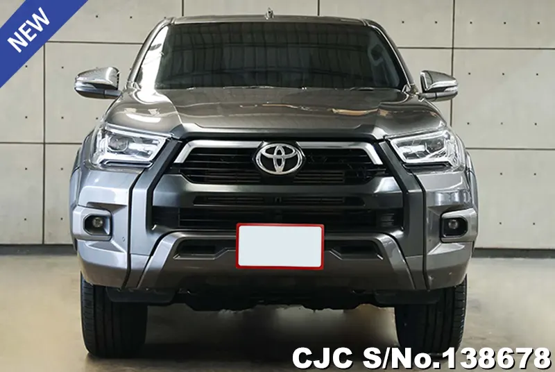 Toyota Hilux in Gray for Sale Image 2