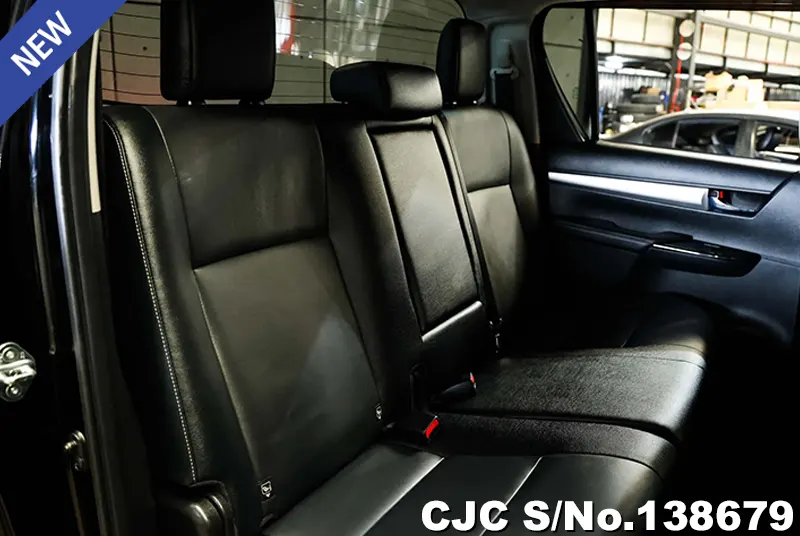 Toyota Hilux in Black for Sale Image 9